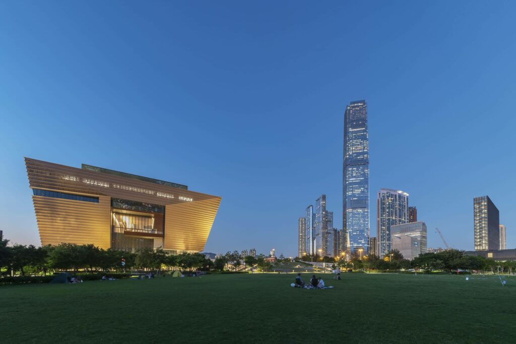 Hong Kong Palace Museum is situated in West Kowloon Cultural District, with expansive park that you can enjoy.